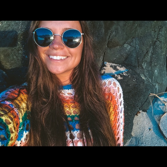 Meet your Posher, Alexa - Picture 8 of 8